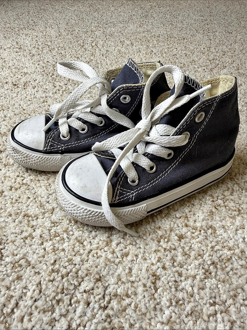 Converse Chuck Taylor All Star High Top Sneakers Black & White Girls US 7